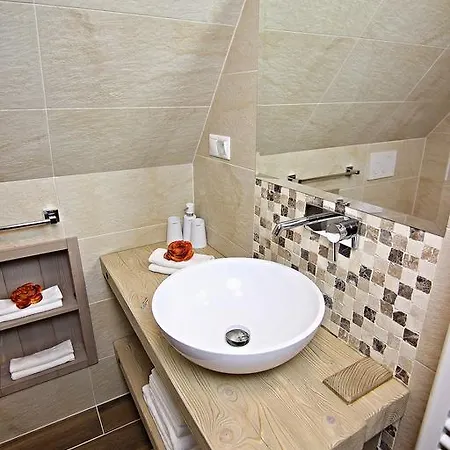 Luna * Tatrzańska Łomnica